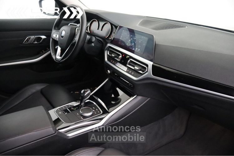 BMW Série 3 Touring 318 dA ADVANTAGE - LED NAVI COMFORT ACCES DAB -27.341km!!! - <small></small> 29.495 € <small>TTC</small> - #15