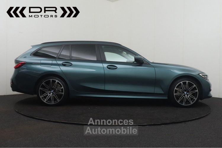 BMW Série 3 Touring 330 e ADVANTAGE - NAVI KEYLESS ENTRY PANODAK DAB HIFI - <small></small> 27.495 € <small>TTC</small> - #9