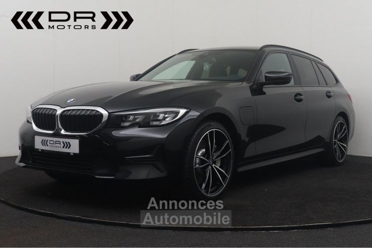 BMW Série 3 Touring 330 e ADVANTAGE - NAVI LED LEDER - <small></small> 29.995 € <small>TTC</small> - #1