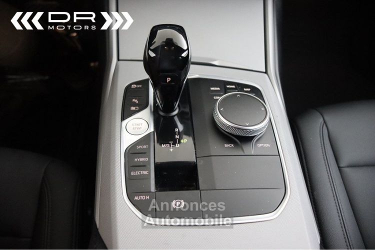 BMW Série 3 Touring 330 e ADVANTAGE - NAVI LED LEDER - <small></small> 29.995 € <small>TTC</small> - #26