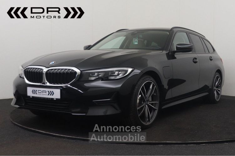 BMW Série 3 Touring 330 e ADVANTAGE - NAVI LED LEDER HiFi APPLE CARPLAY/ANDROID AUTO - <small></small> 28.495 € <small>TTC</small> - #1