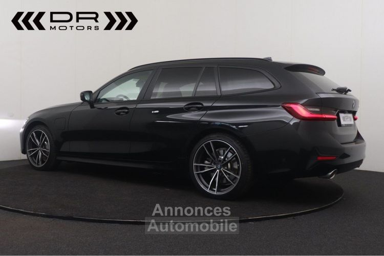 BMW Série 3 Touring 330 e ADVANTAGE - NAVI LED LEDER HiFi APPLE CARPLAY/ANDROID AUTO - <small></small> 28.495 € <small>TTC</small> - #2