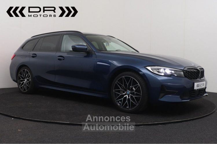 BMW Série 3 Touring 330 e ADVANTAGE - NAVI LED LEDER PANODAK TREKHAAK LIVE COCKPIT - <small></small> 24.995 € <small>TTC</small> - #2