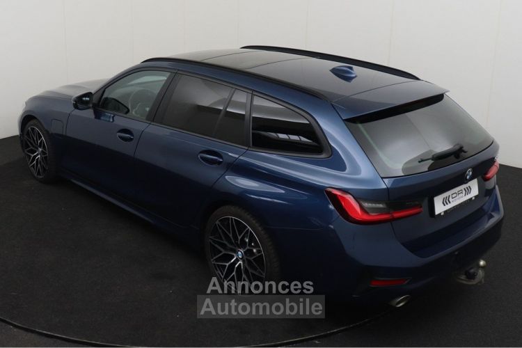 BMW Série 3 Touring 330 e ADVANTAGE - NAVI LED LEDER PANODAK TREKHAAK LIVE COCKPIT - <small></small> 24.995 € <small>TTC</small> - #3