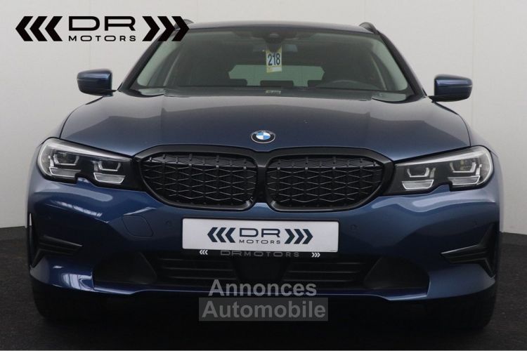 BMW Série 3 Touring 330 e ADVANTAGE - NAVI LED LEDER PANODAK TREKHAAK LIVE COCKPIT - <small></small> 24.995 € <small>TTC</small> - #6