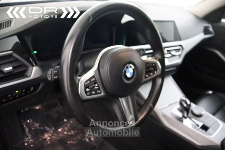 BMW Série 3 Touring 330 e ADVANTAGE - NAVI LED LEDER PANODAK TREKHAAK LIVE COCKPIT - <small></small> 24.995 € <small>TTC</small> - #36