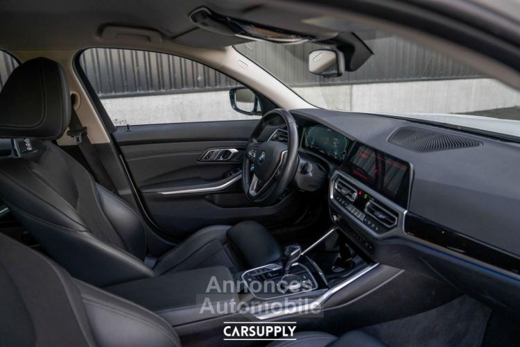 BMW Série 3 Touring 330 e Hybrid - Trekhaak - Sportline - 19 - <small></small> 33.995 € <small>TTC</small> - #13