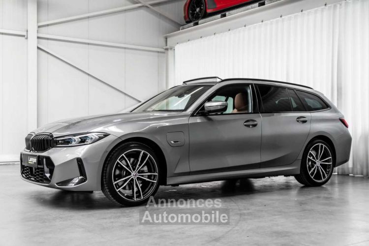 BMW Série 3 Touring 330 e Hybrid xDrive M Sport Pano HUD ACC LED - <small></small> 51.990 € <small>TTC</small> - #4