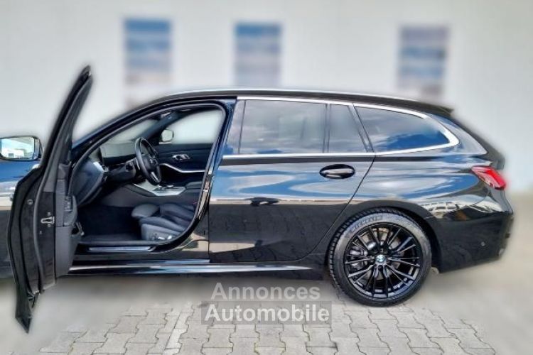 BMW Série 3 Touring BMW 330d 286Ch XDrive M-Sport Tête Haute Pano Attelage / 10 - <small></small> 52.681 € <small></small> - #17