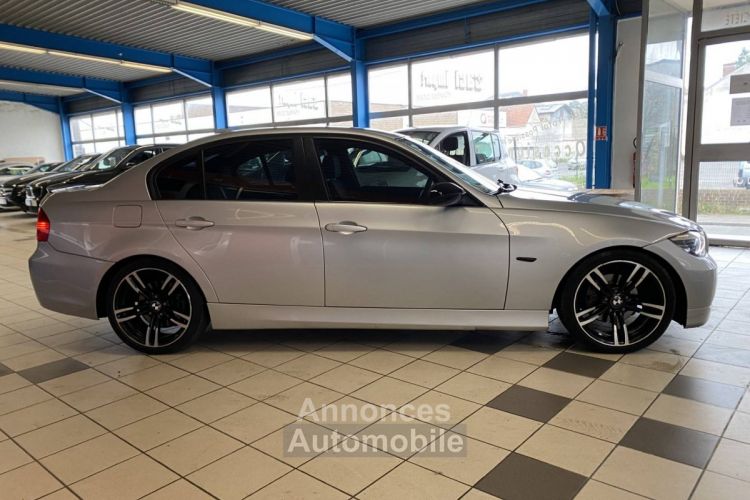 BMW Série 3 V (E90) 318d Confort - <small></small> 7.690 € <small>TTC</small> - #4