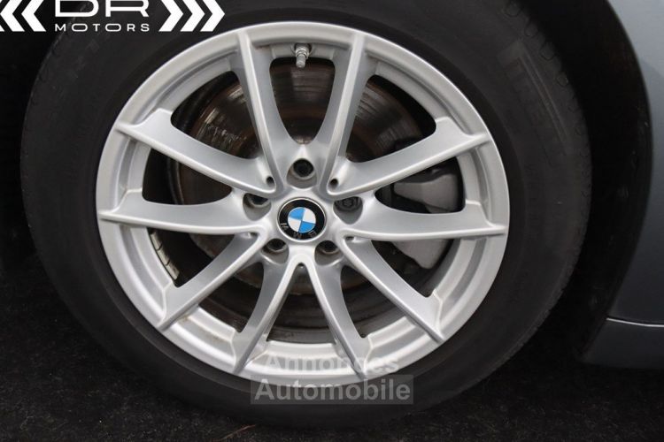BMW Série 5 520 d BERLINE - LEDER NAVI PROFESSIONAL LED - <small></small> 23.495 € <small>TTC</small> - #42