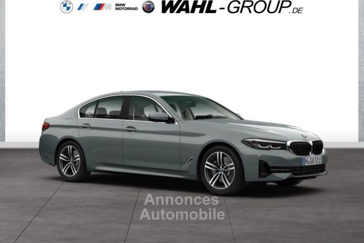 BMW Série 5 520d LC PROF AHK PARKASSIST ALARM DAB  - <small></small> 38.890 € <small>TTC</small> - #9