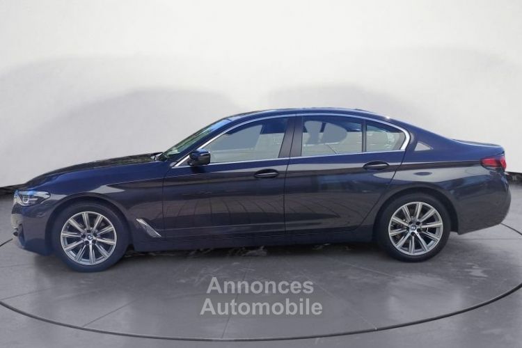 BMW Série 5 520d xDrive Limousine Standheizung Head - <small></small> 40.760 € <small>TTC</small> - #2