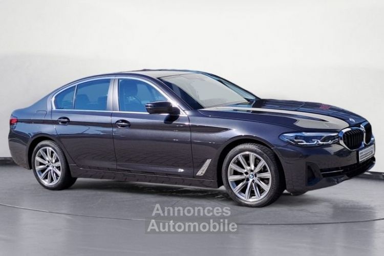 BMW Série 5 520d xDrive Limousine Standheizung Head - <small></small> 40.760 € <small>TTC</small> - #6