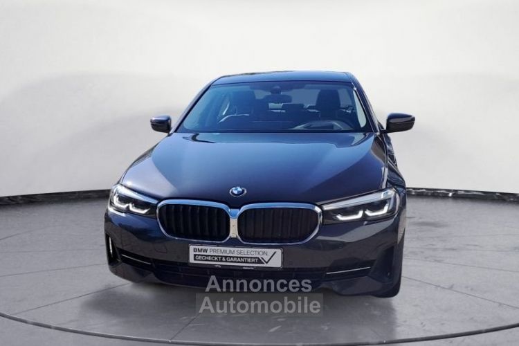 BMW Série 5 520d xDrive Limousine Standheizung Head - <small></small> 40.760 € <small>TTC</small> - #7