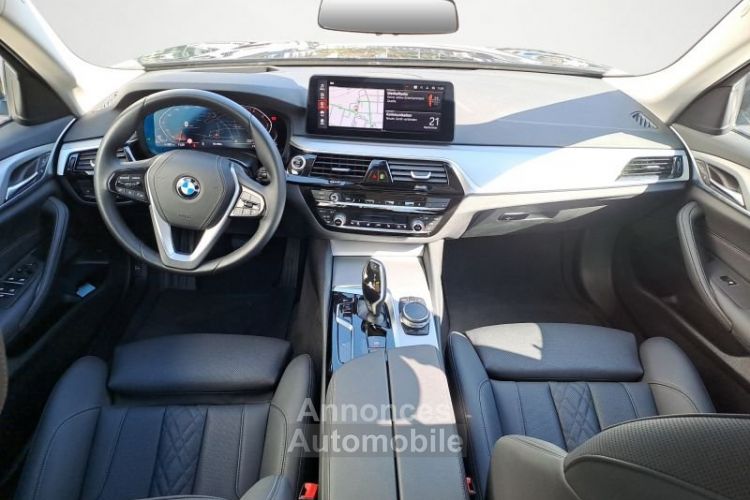 BMW Série 5 520d xDrive Limousine Standheizung Head - <small></small> 40.760 € <small>TTC</small> - #11