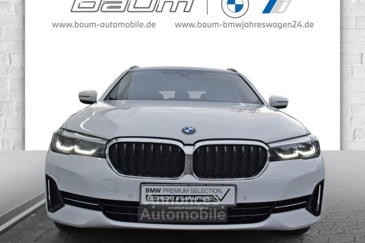 BMW Série 5 520d xDrive Touring HiFi DAB WLAN  - <small></small> 34.400 € <small>TTC</small> - #2