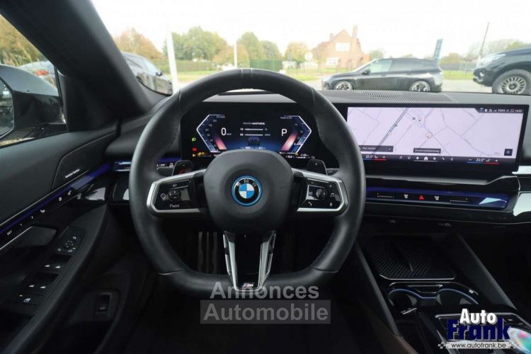 BMW Série 5 530 E G60 M-SPORT PANO TREKHK 360CAM H&K - <small></small> 71.950 € <small>TTC</small> - #29