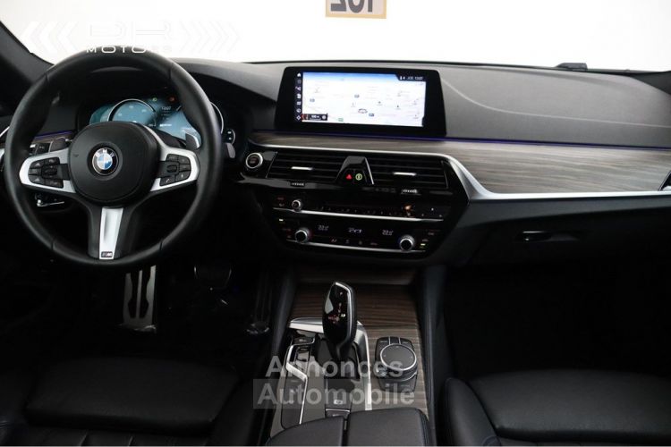 BMW Série 5 530 e M PACK - NAVI HARMANN KARDON ADAPTIVE CRUISE LED HEAD UP - <small></small> 27.995 € <small>TTC</small> - #18