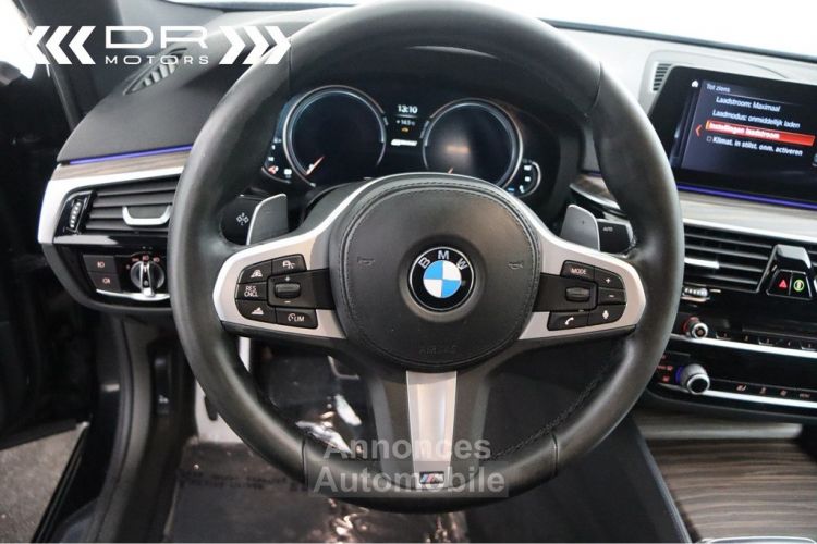 BMW Série 5 530 e M PACK - NAVI HARMANN KARDON ADAPTIVE CRUISE LED HEAD UP - <small></small> 27.995 € <small>TTC</small> - #52