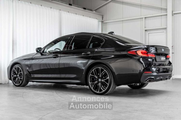 BMW Série 5 530 Saloon e Hybrid M Sport Individual Rear Seat TV SoftClose - <small></small> 47.990 € <small>TTC</small> - #11