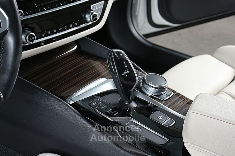 BMW Série 5 530e iPerf. Sport Line LED LiveCockpit - <small></small> 32.640 € <small>TTC</small> - #9