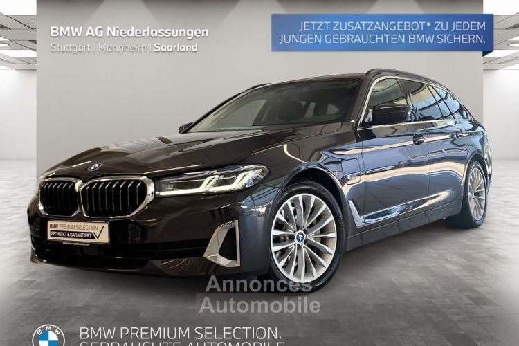 BMW Série 5 530e xDrive Touring AHK Driv.Assist.Prof - <small></small> 44.810 € <small>TTC</small> - #1