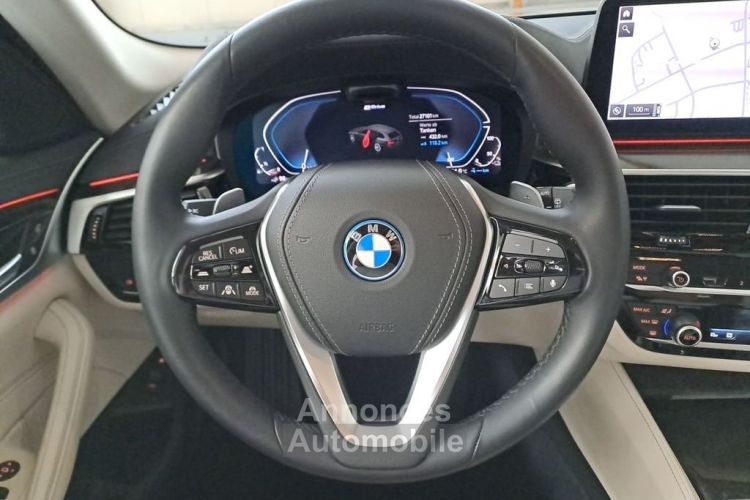 BMW Série 5 530e xDrive Touring Driv.Assist.Prof Head - <small></small> 44.910 € <small>TTC</small> - #10