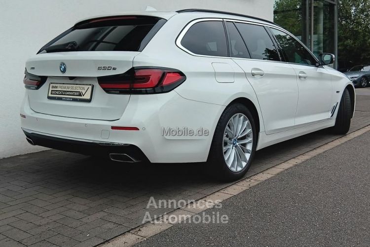 BMW Série 5 530e xDrive Touring Luxury Line AHK ACC - <small></small> 43.990 € <small>TTC</small> - #3