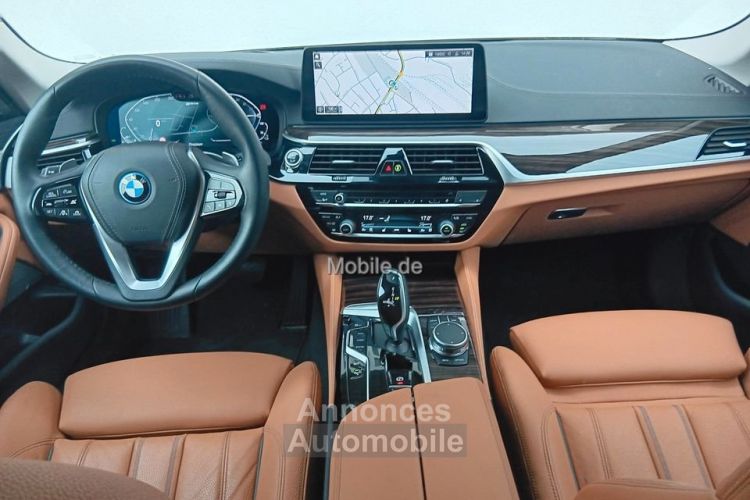 BMW Série 5 530e xDrive Touring Luxury Line AHK ACC - <small></small> 43.990 € <small>TTC</small> - #11