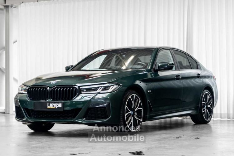 BMW Série 5 545 Saloon e Hybrid M Sport Individual Goodwoodgrün HeadUp - <small></small> 56.990 € <small>TTC</small> - #3