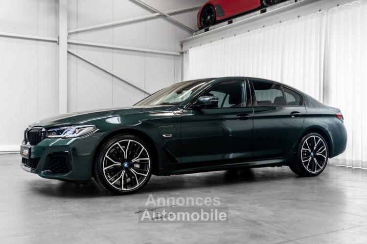 BMW Série 5 545 Saloon e Hybrid M Sport Individual Goodwoodgrün HeadUp - <small></small> 56.990 € <small>TTC</small> - #4