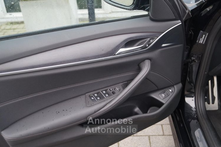 BMW Série 5 Serie 530 e PHEV Xdrive M-SPORTPAKKET ACC PANO 19M - <small></small> 44.500 € <small>TTC</small> - #11