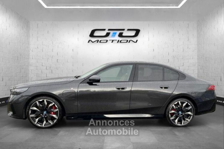 BMW Série 5 SERIE 550e xDrive PHEV 489 ch BVA8 G60 M Sport 550 - <small></small> 88.990 € <small></small> - #3