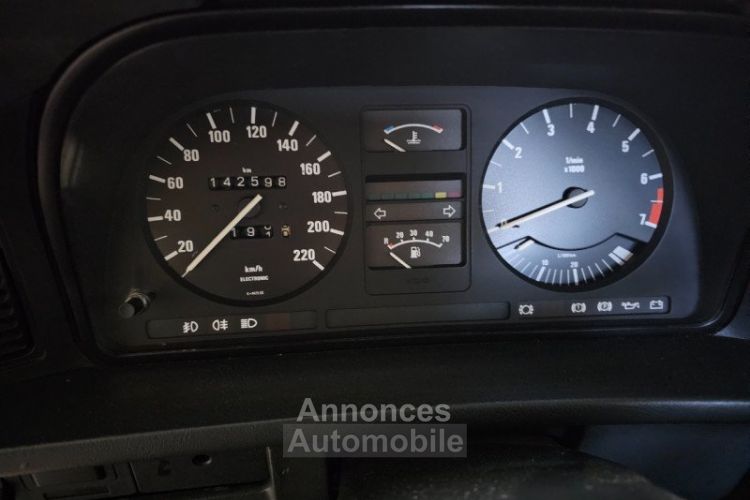 BMW Série 5 SERIE (E28) 520I 6 CYLINDRES BOITE MECANIQUE - <small></small> 7.900 € <small>TTC</small> - #8