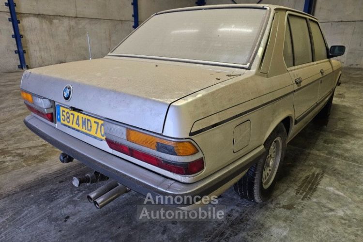 BMW Série 5 SERIE (E28) 525E BOITE AUTOMATIQUE - <small></small> 9.900 € <small>TTC</small> - #4