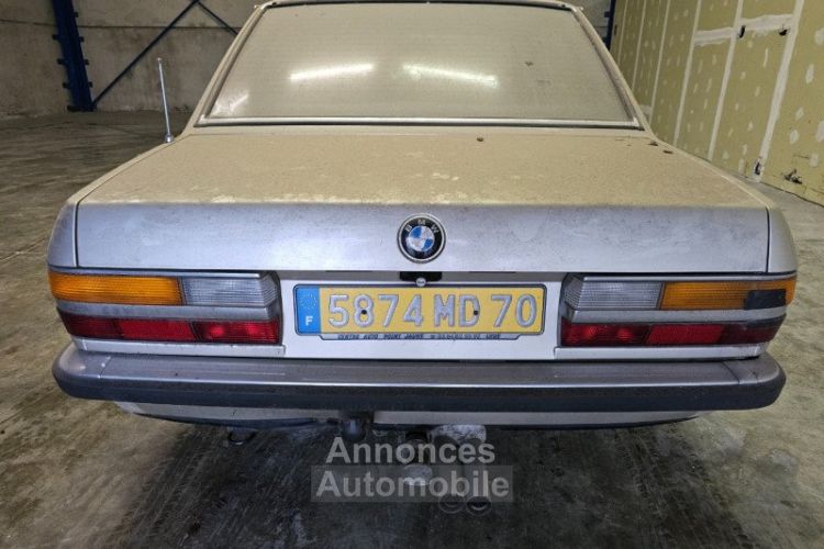 BMW Série 5 SERIE (E28) 525E BOITE AUTOMATIQUE - <small></small> 9.900 € <small>TTC</small> - #5