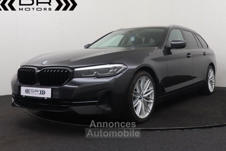 BMW Série 5 Touring  518 dA FACELIFT BUSINESS EDITION - LEDER NAVI PROFESSIONAL LED MIRROR LINK - <small></small> 33.995 € <small>TTC</small> - #1