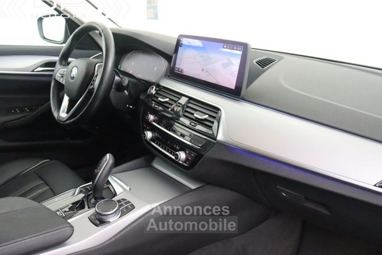 BMW Série 5 Touring  518 dA FACELIFT BUSINESS EDITION - LEDER NAVI PROFESSIONAL LED MIRROR LINK - <small></small> 33.995 € <small>TTC</small> - #15