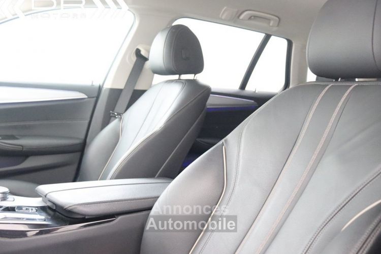 BMW Série 5 Touring  518 dA FACELIFT BUSINESS EDITION - LEDER NAVI PROFESSIONAL LED MIRROR LINK - <small></small> 33.995 € <small>TTC</small> - #41