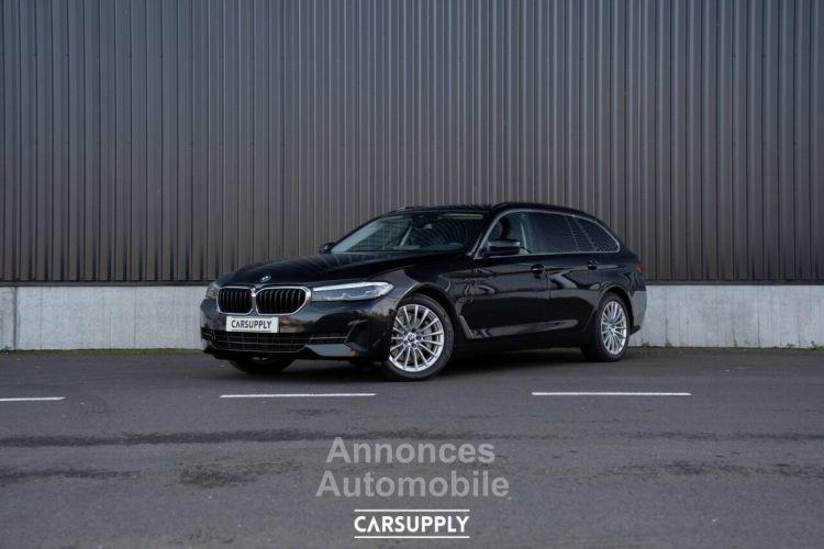 BMW Série 5 Touring  530 e Hybrid - Pano dak - BTW Aftrekbaar - <small></small> 33.000 € <small>TTC</small> - #1