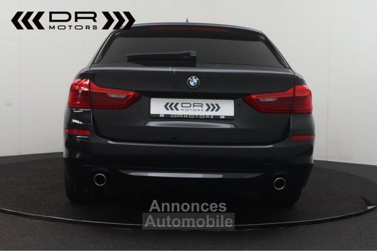 BMW Série 5 Touring 520 dA - NAVI LEDER PANODAK KEYLESS ENTRY - <small></small> 23.995 € <small>TTC</small> - #8