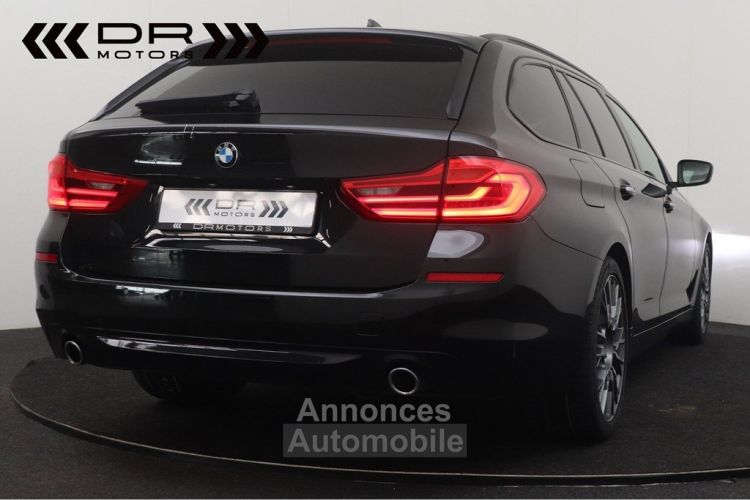 BMW Série 5 Touring 520 dA - NAVI LEDER PANODAK KEYLESS ENTRY - <small></small> 23.995 € <small>TTC</small> - #9