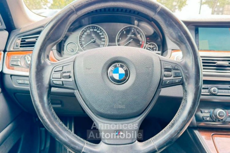 BMW Série 5 Touring 530d xDrive 258 /TOIT PANORAMA/CUIR/XENON/ATTELAGE - <small></small> 20.890 € <small>TTC</small> - #12