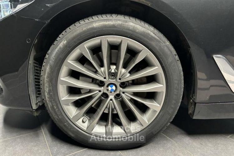 BMW Série 5 Touring 530dA xDrive 265ch Luxury Euro6d-T 153g - <small></small> 33.990 € <small>TTC</small> - #18