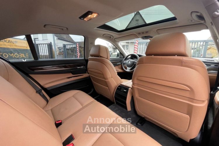 BMW Série 7  740 I 320 EXCLUSIVE INDIVIDUAL 05/2015 - <small></small> 33.890 € <small>TTC</small> - #4