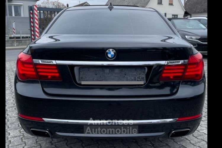 BMW Série 7  740 I 320 EXCLUSIVE INDIVIDUAL 05/2015 - <small></small> 33.890 € <small>TTC</small> - #12