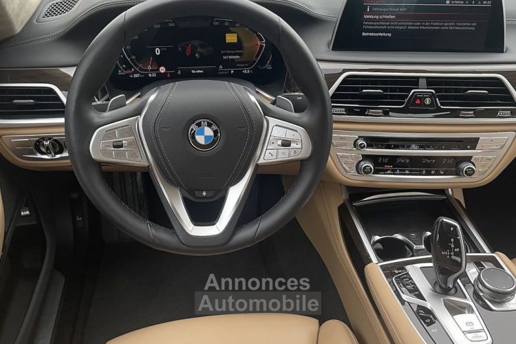 BMW Série 7 740d xDrive HeadUp AHK Laser H K Night  - <small></small> 54.890 € <small>TTC</small> - #9