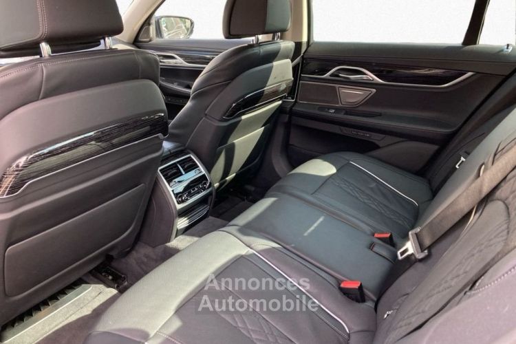 BMW Série 7 745e DAProf PA TV Laser GSD KomfSi  - <small></small> 59.990 € <small>TTC</small> - #12