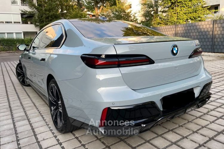 BMW Série 7 M760e XDRIVE INDIVIDUAL  - <small></small> 152.990 € <small>TTC</small> - #2